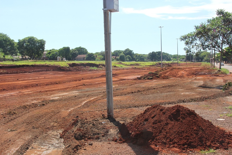 Começa a construção da Praça da Juventude no Jardim Castelo